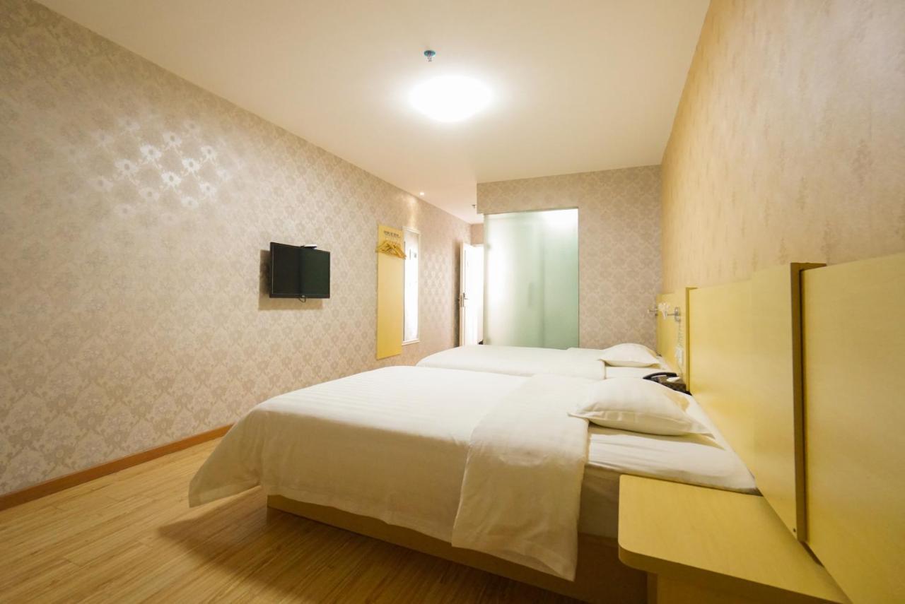Jia Mei Xin Holiday Hotel Baiyun Airport Branch 広州 エクステリア 写真