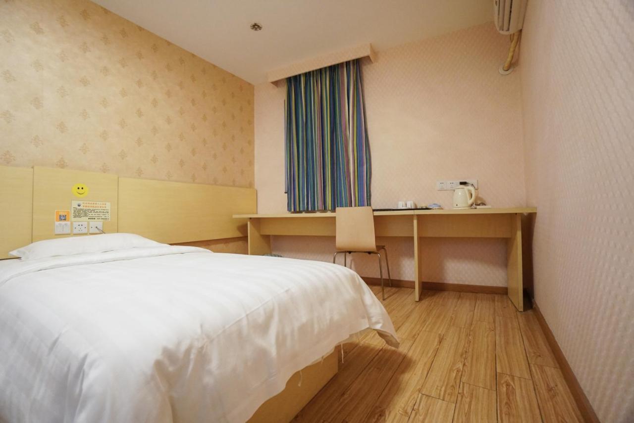 Jia Mei Xin Holiday Hotel Baiyun Airport Branch 広州 エクステリア 写真