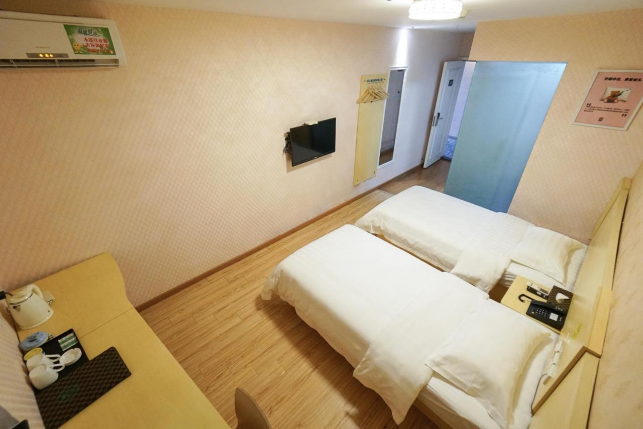 Jia Mei Xin Holiday Hotel Baiyun Airport Branch 広州 エクステリア 写真
