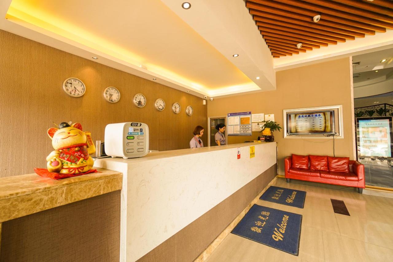 Jia Mei Xin Holiday Hotel Baiyun Airport Branch 広州 エクステリア 写真