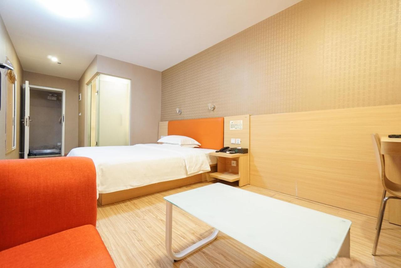 Jia Mei Xin Holiday Hotel Baiyun Airport Branch 広州 エクステリア 写真