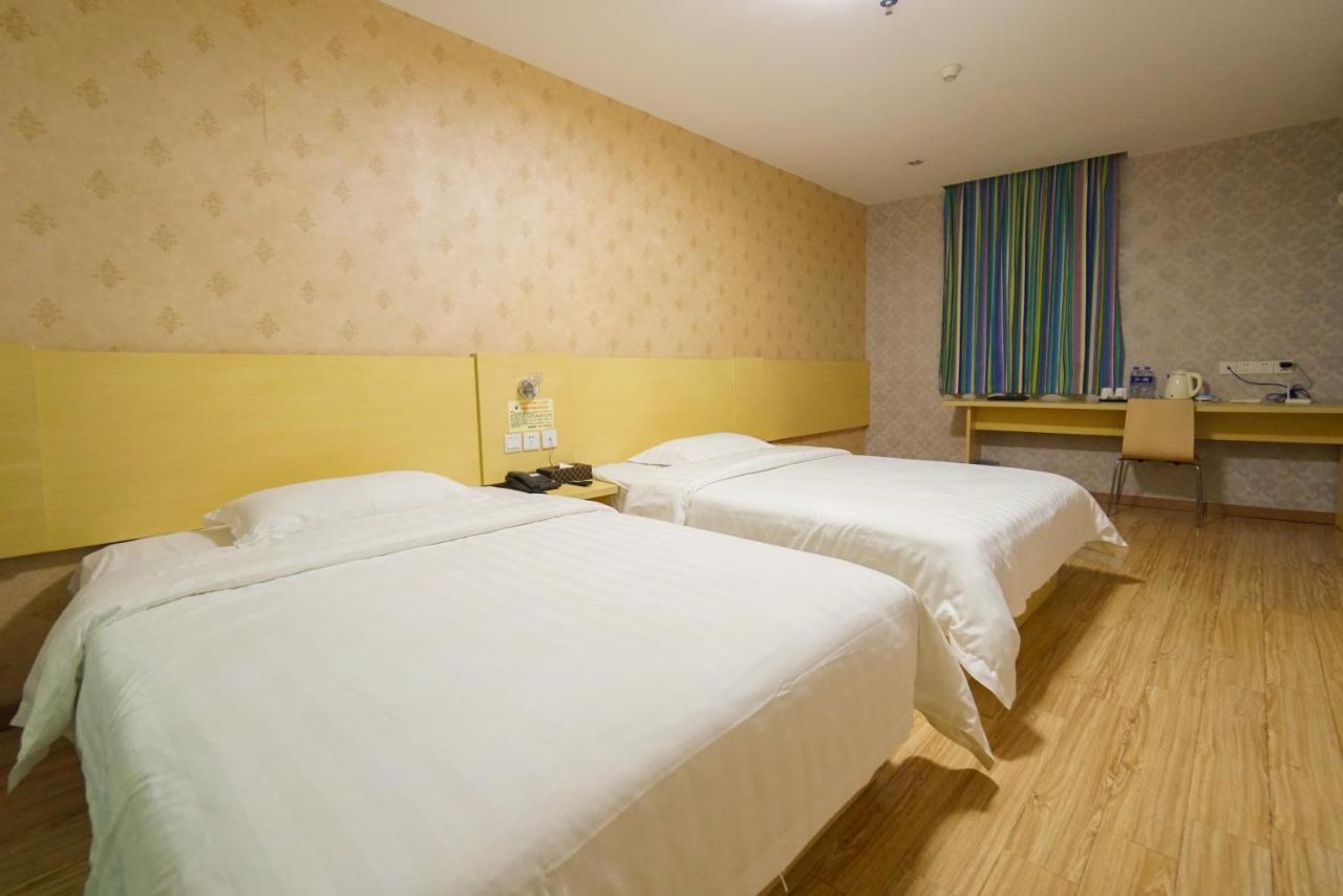 Jia Mei Xin Holiday Hotel Baiyun Airport Branch 広州 エクステリア 写真
