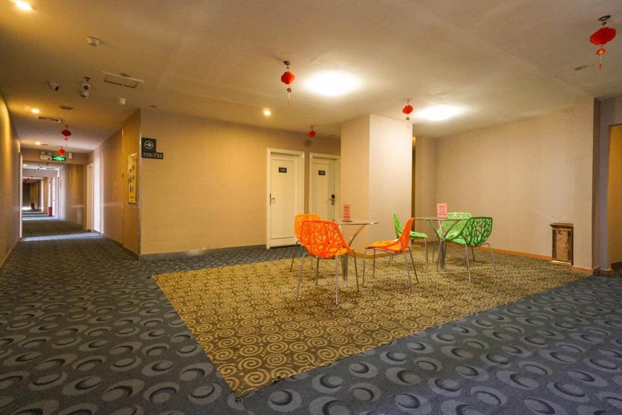 Jia Mei Xin Holiday Hotel Baiyun Airport Branch 広州 エクステリア 写真
